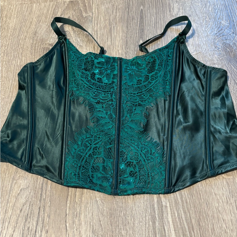 Green satin bustier size XL